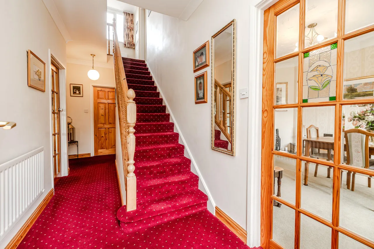 Middle Drive, Darras Hall, photo 18