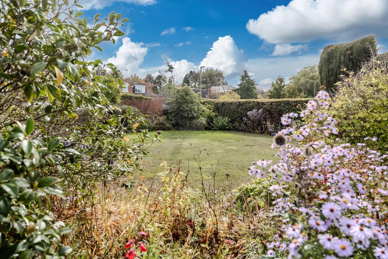Middle Drive, Darras Hall, photo 39