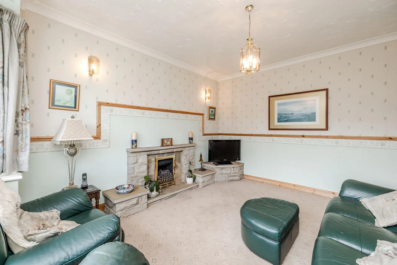 Middle Drive, Darras Hall, photo 4