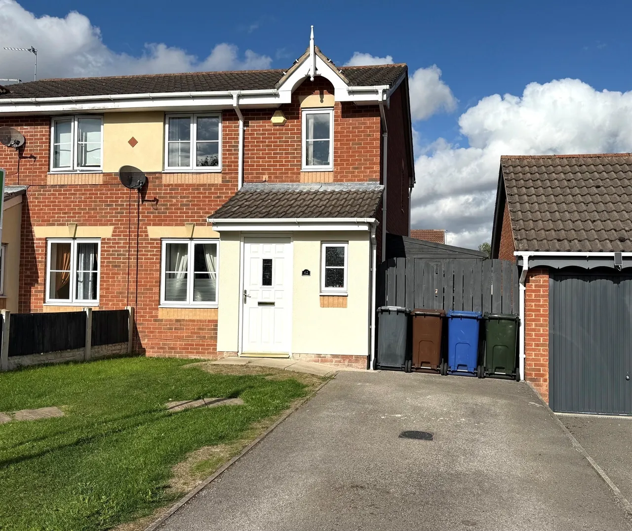 3 bed house for sale — Manor Fields, Great Houghton, Barnsley