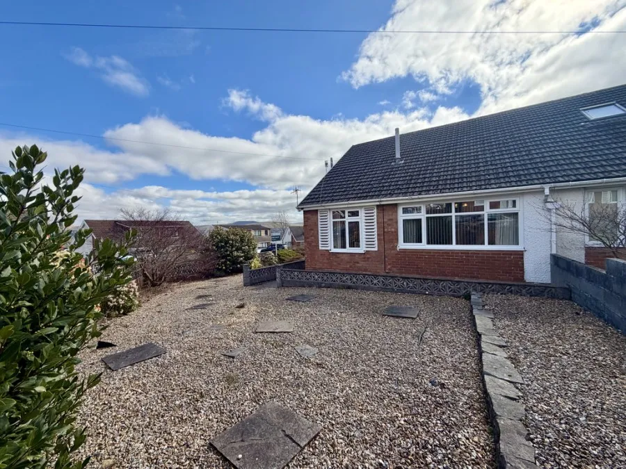 3 bed house for sale, Exeter Close, Heolgerrig, CF48