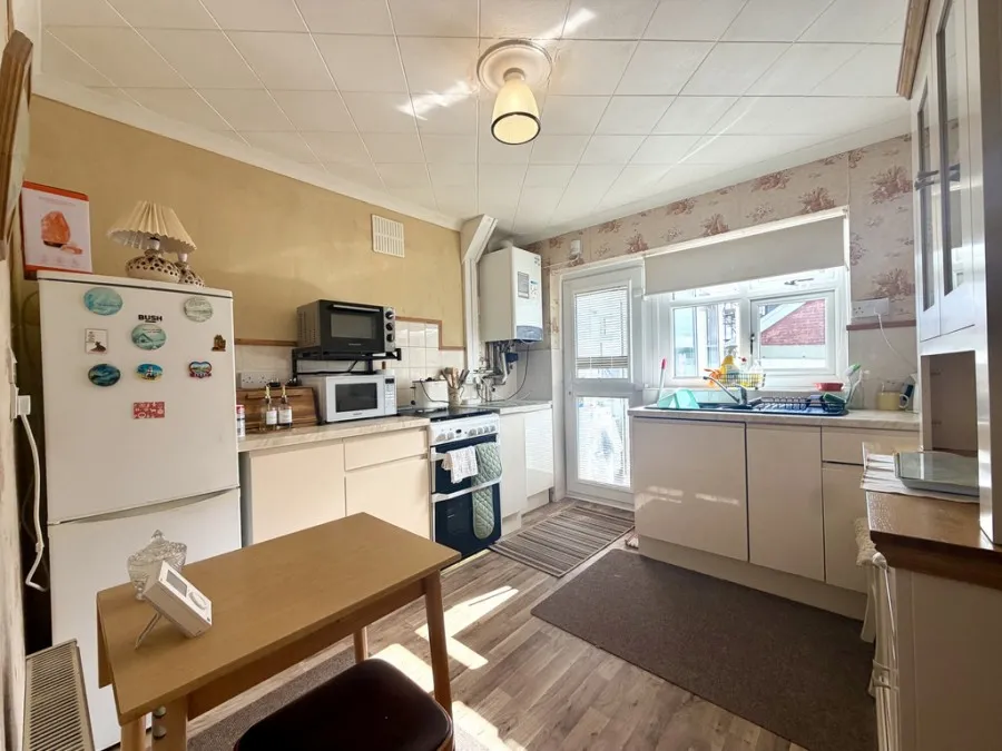 Exeter Close, Heolgerrig, CF48, photo 2