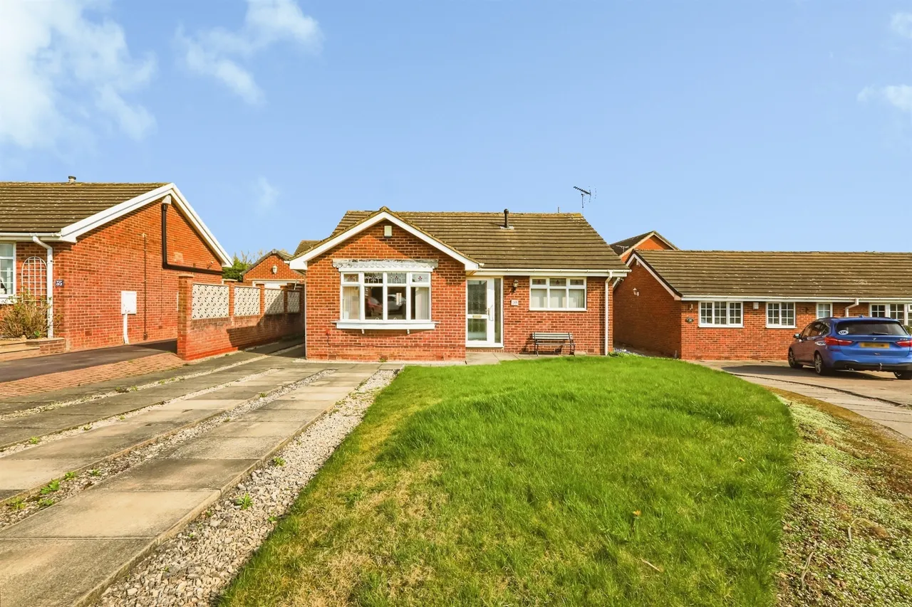 2 bed house for sale, Longfield Drive, Ravenfield, S65