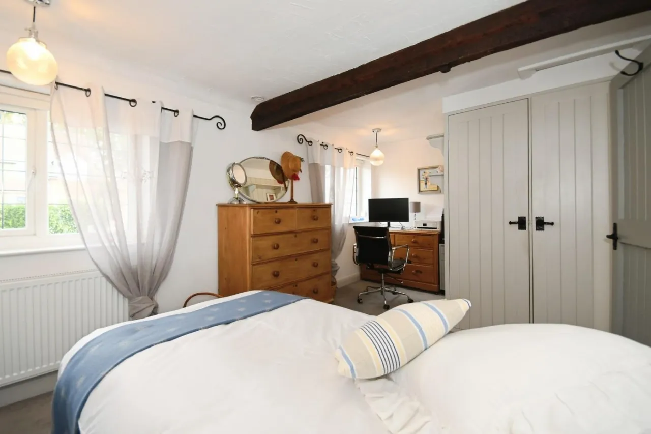 Old Road, Brampton, S40, photo 12