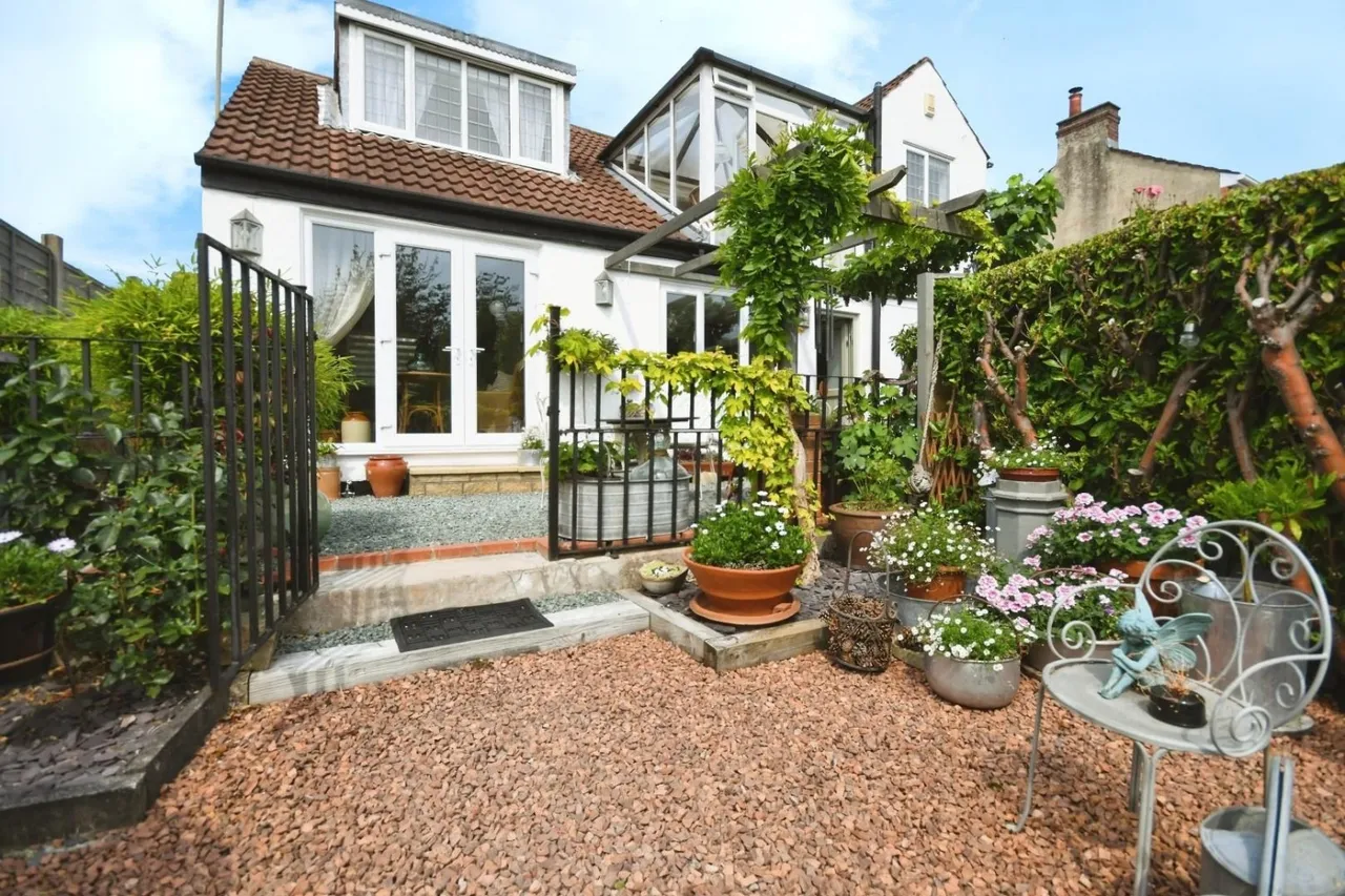 Old Road, Brampton, S40, photo 19