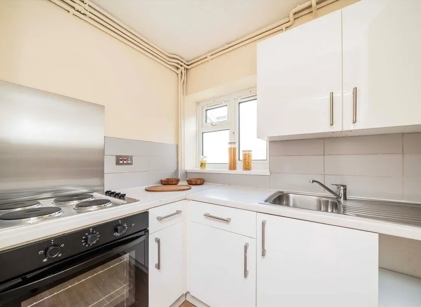 Manchester Road, London, E14, photo 3