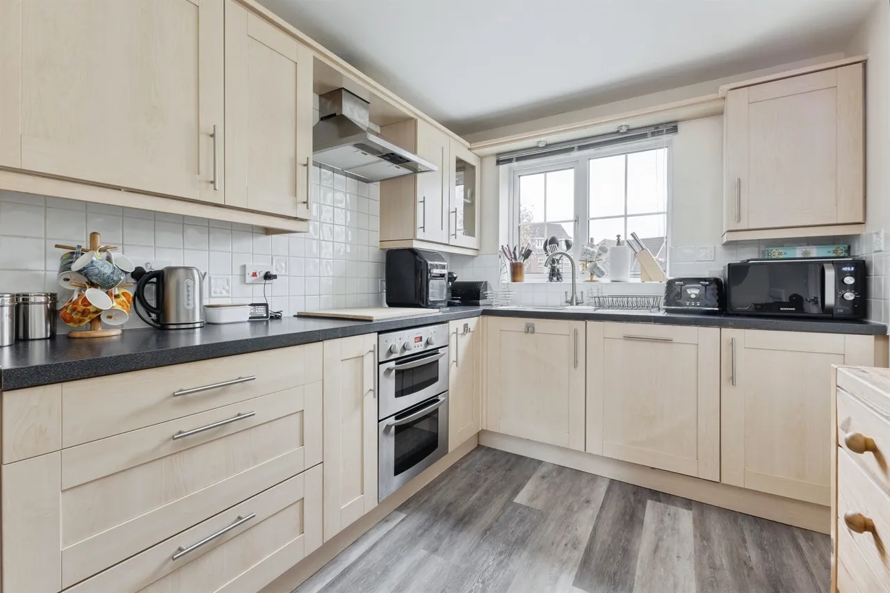 Cygnet Close, Attleborough, photo 6