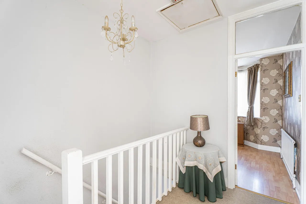 Princes Avenue, London, N13, photo 16