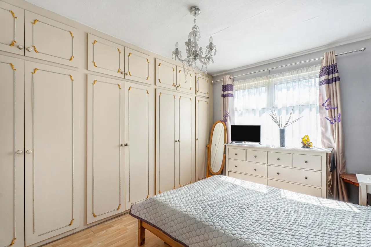 Princes Avenue, London, N13, photo 17