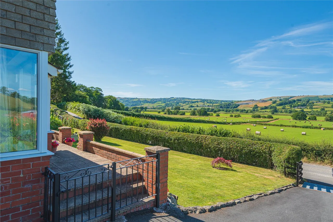 Llandinam, Powys, SY17 5BQ, photo 39