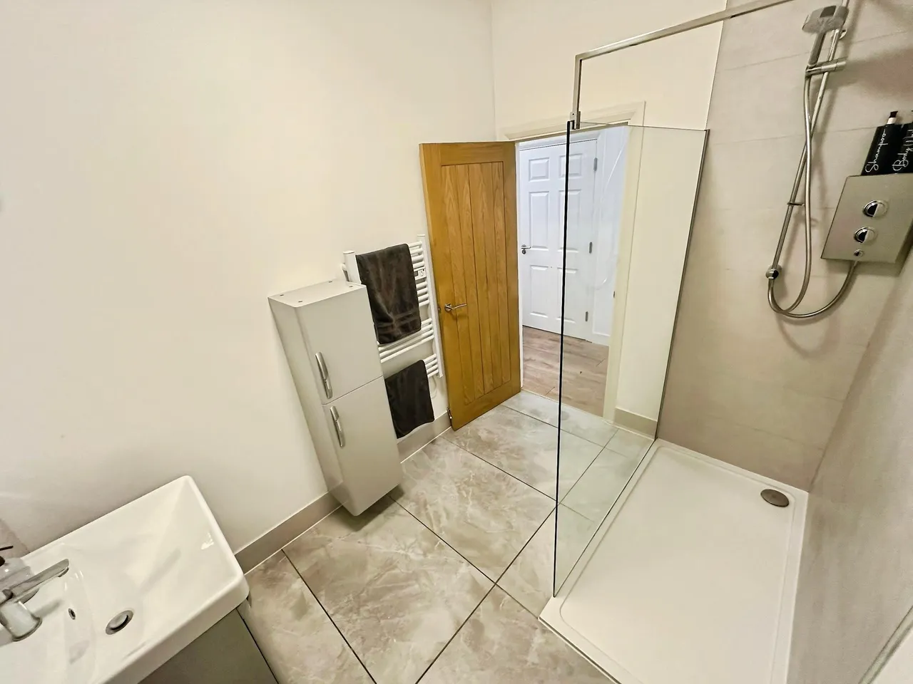 Wellington Street, Luton, LU1, photo 6