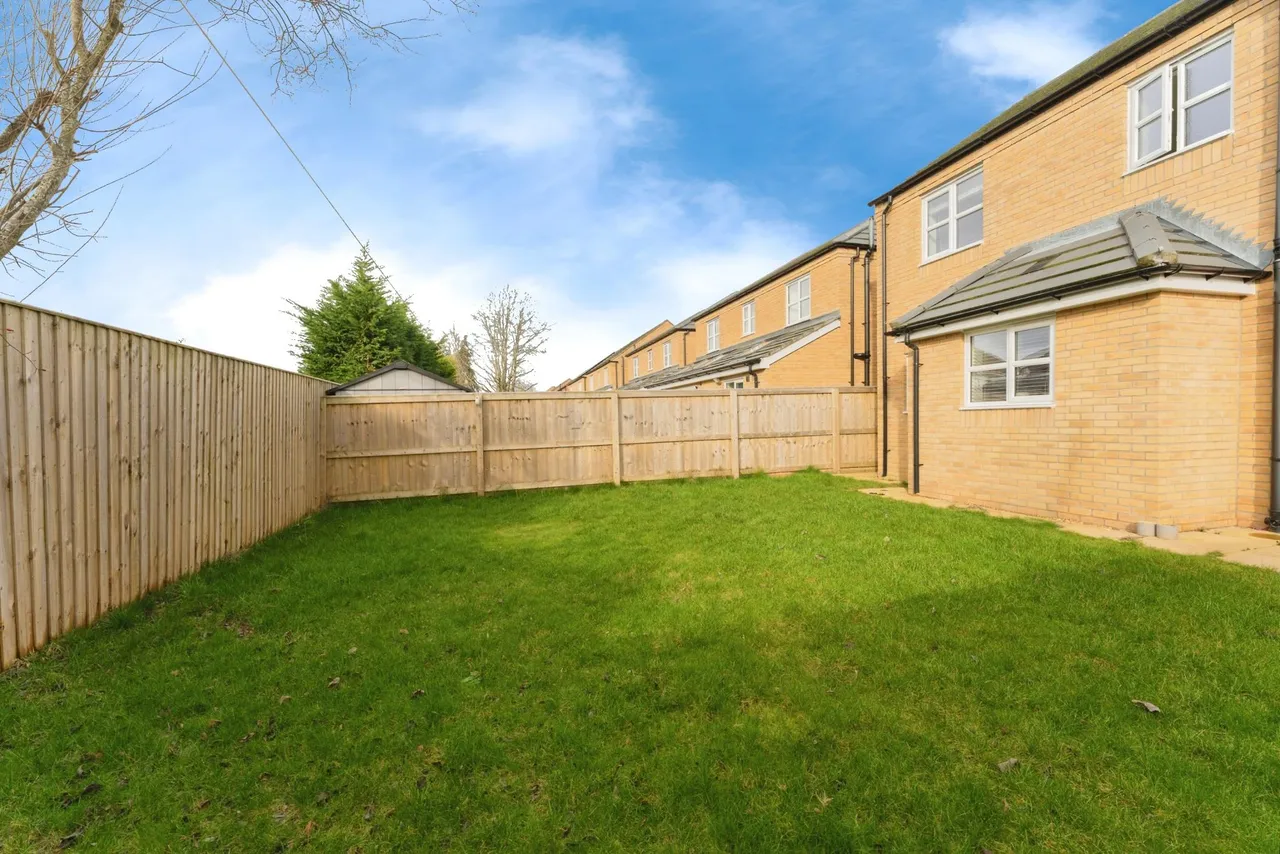 Tellets Hey, Bromborough, CH62, photo 18
