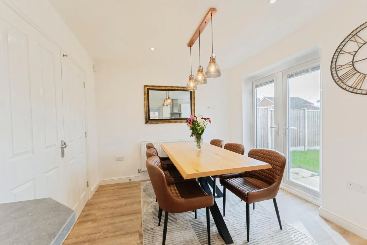 Tellets Hey, Bromborough, CH62, photo 7