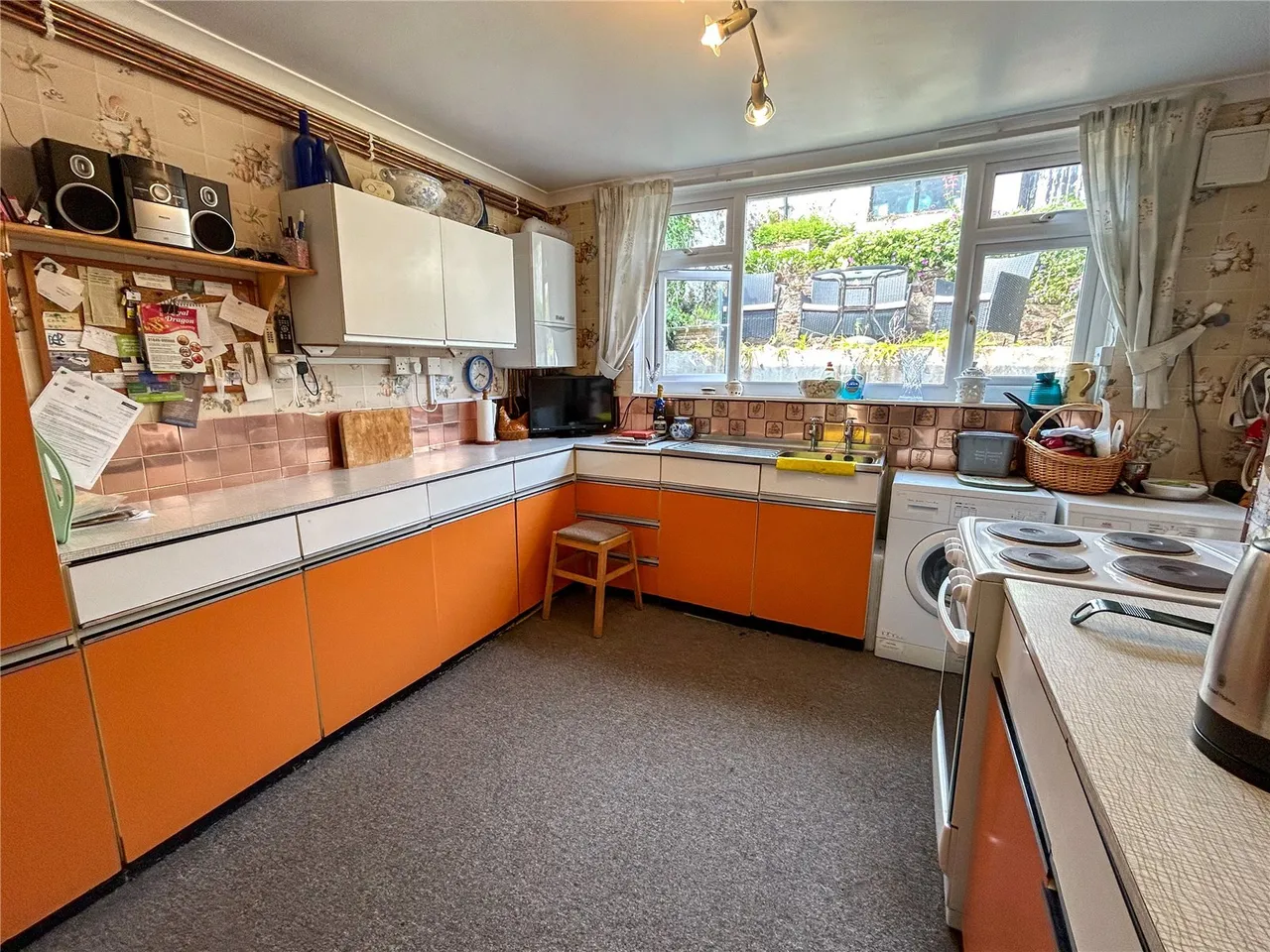 Charles Street, Milford Haven, SA73, photo 7