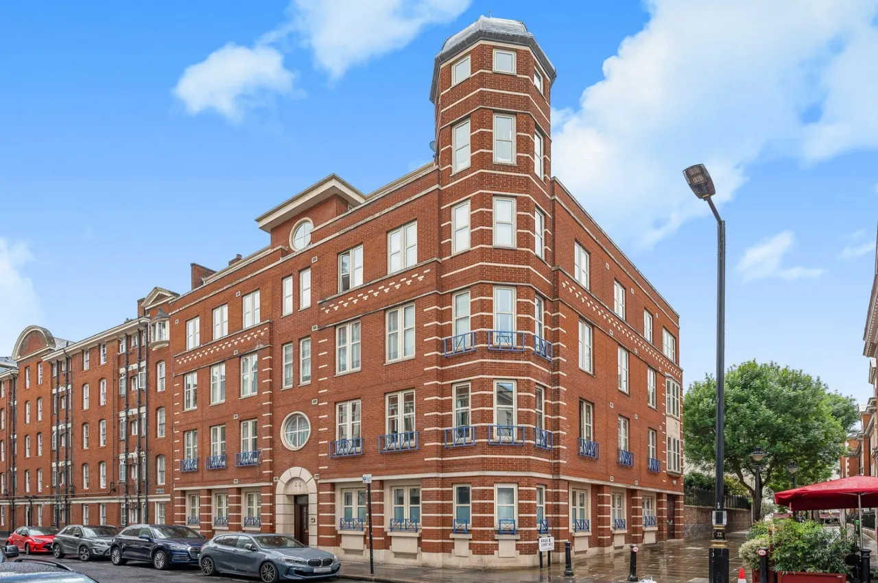 Drury Lane, London, WC2B, photo 6