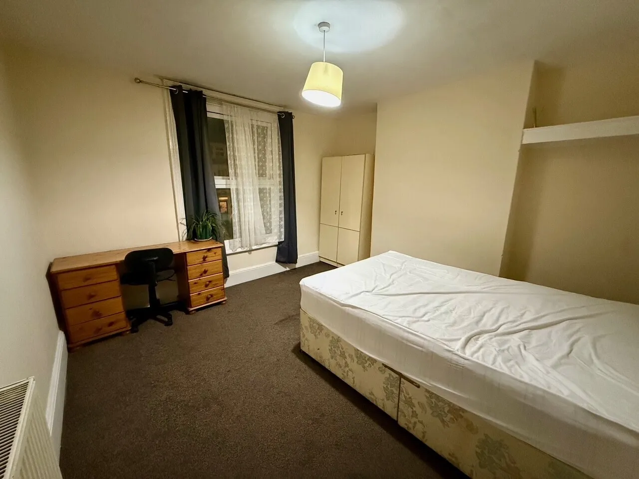 5 bed house to rent — Abingdon Road, Oxford