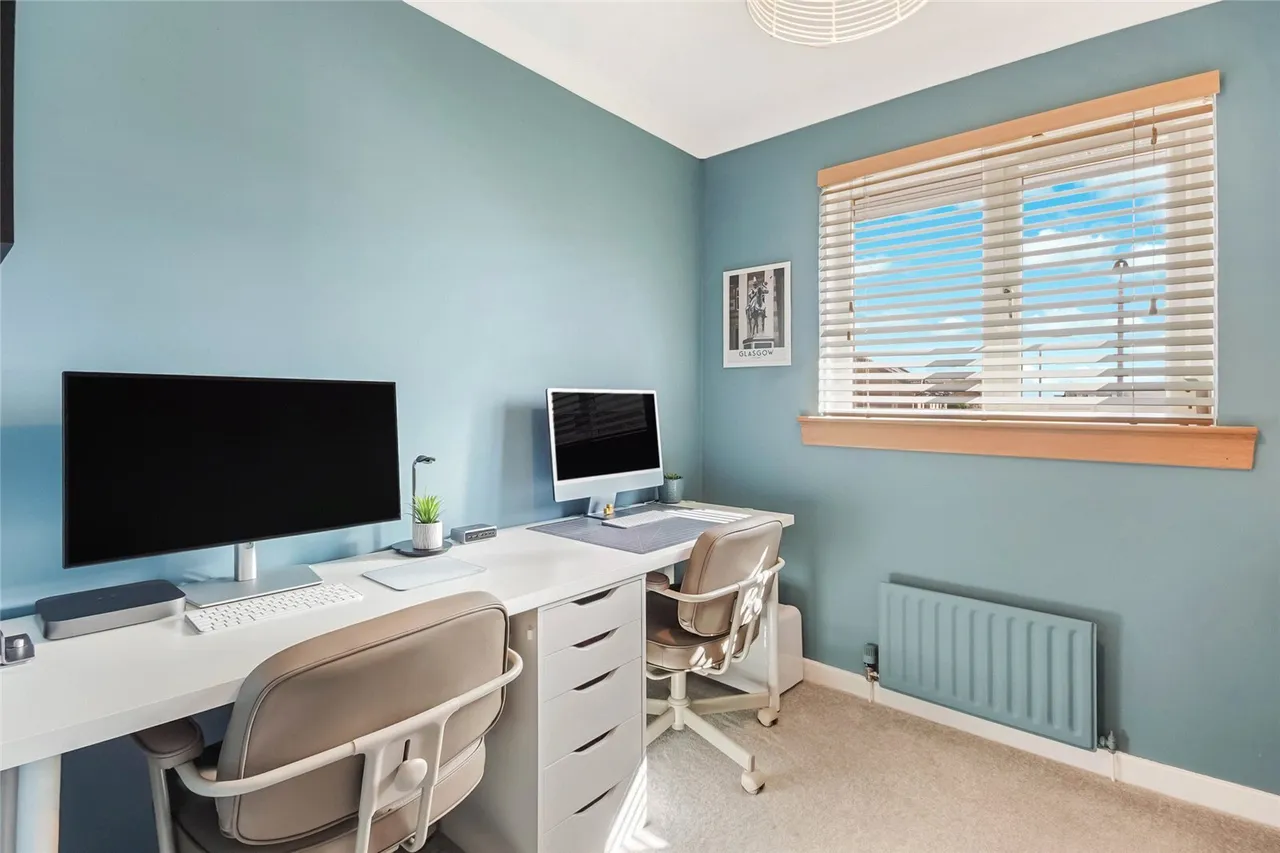 Locher Crescent, Houston, Johnstone, Renfrewshire, PA6, photo 16