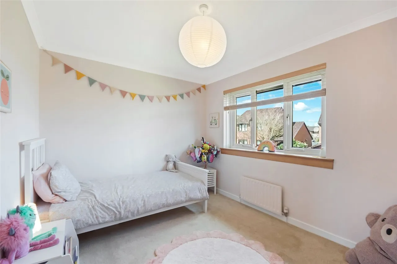 Locher Crescent, Houston, Johnstone, Renfrewshire, PA6, photo 14