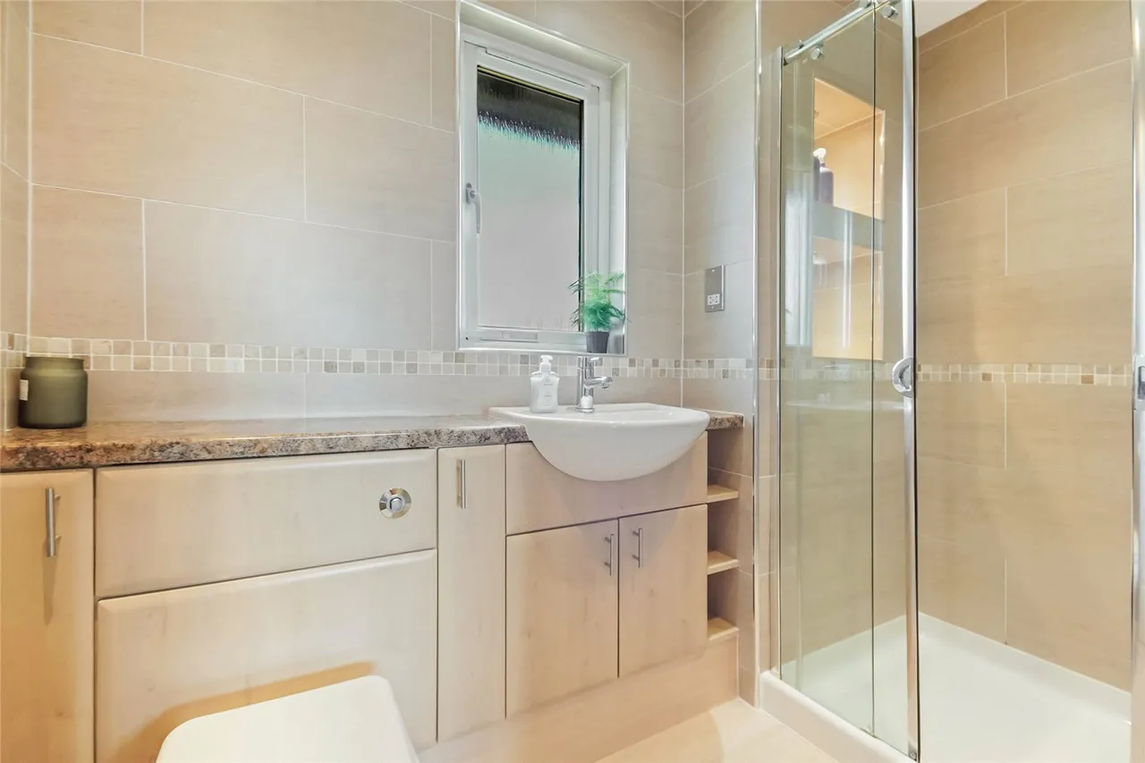 Locher Crescent, Houston, Johnstone, Renfrewshire, PA6, photo 18