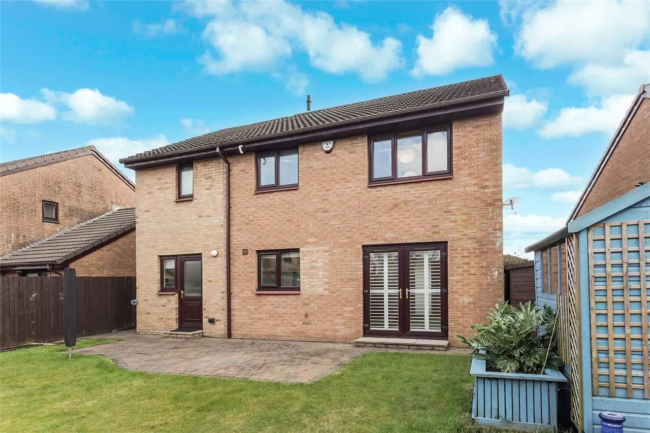 Locher Crescent, Houston, Johnstone, Renfrewshire, PA6, photo 21