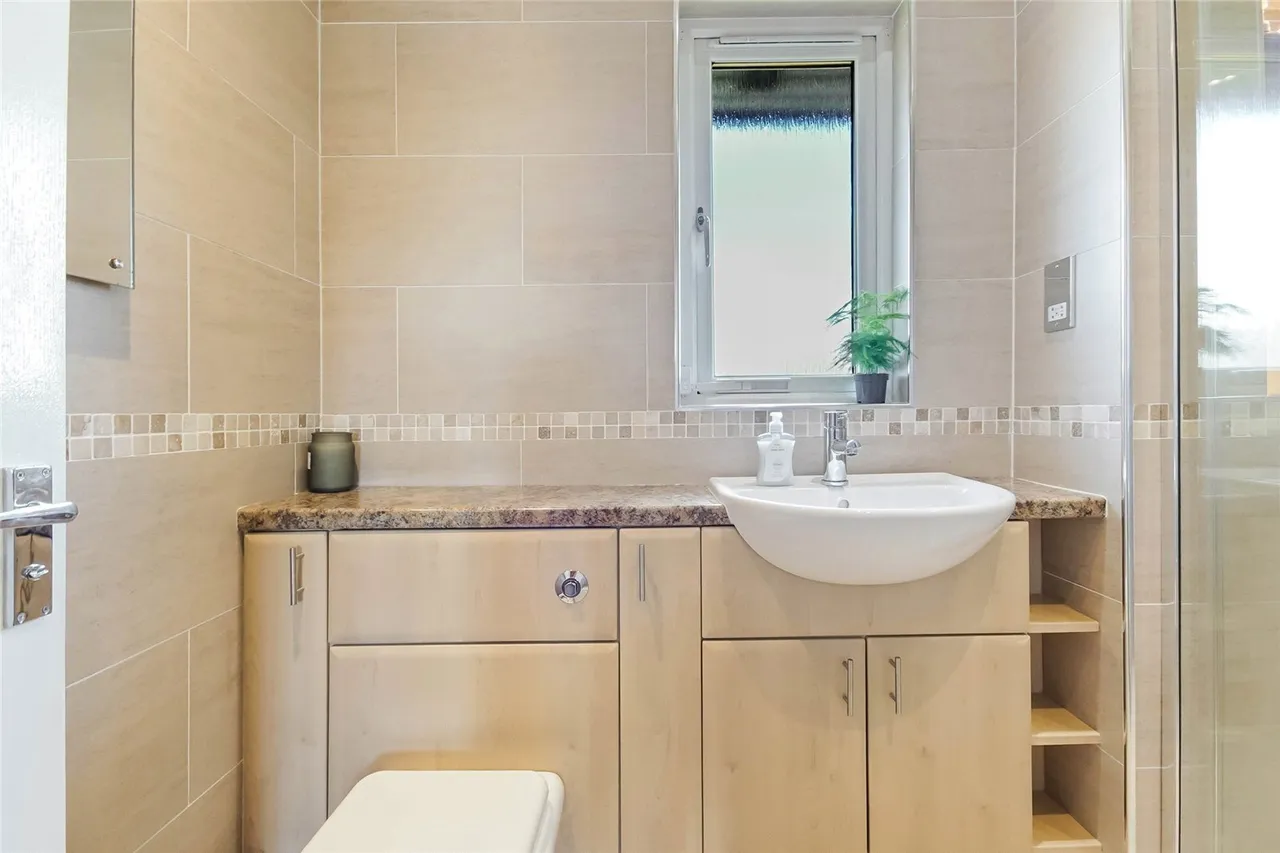 Locher Crescent, Houston, Johnstone, Renfrewshire, PA6, photo 19