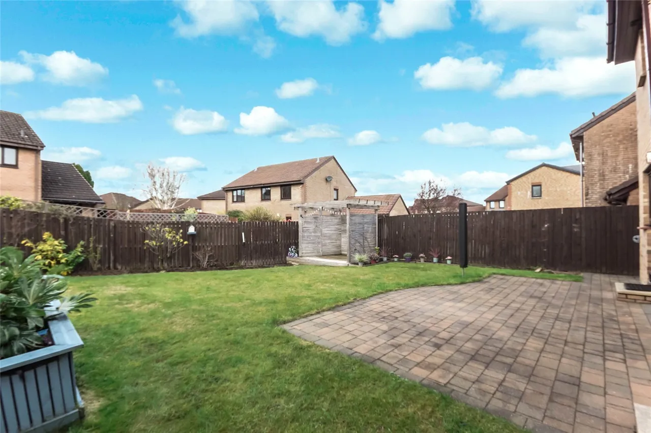 Locher Crescent, Houston, Johnstone, Renfrewshire, PA6, photo 20