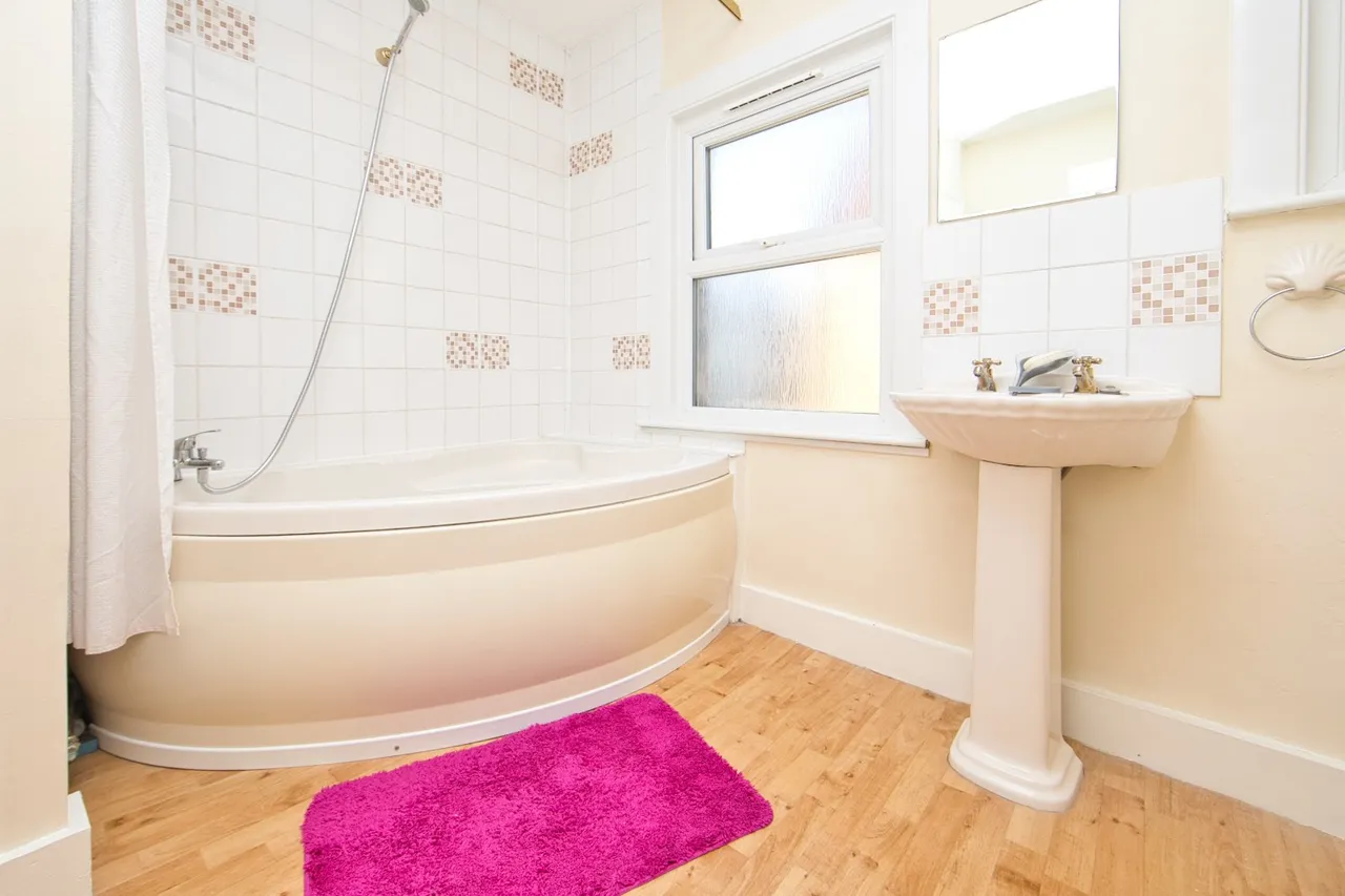 Boscombe Road, Folkestone, CT19, photo 9