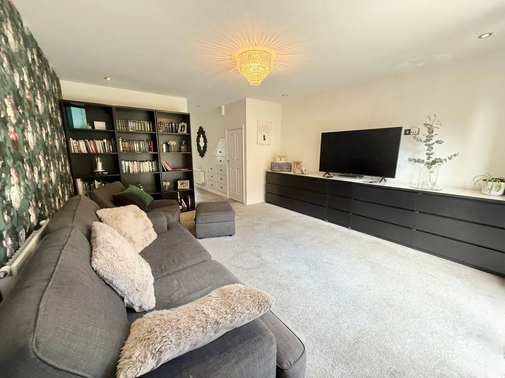 Clay Gardens, Woburn Sands MK17 8FH, photo 4