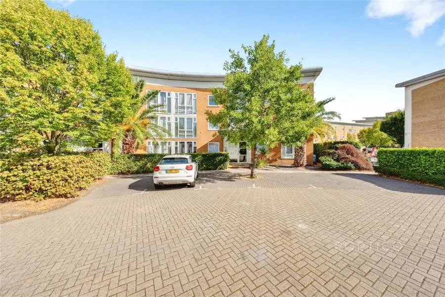 Grimsby Grove, London, E16, photo 6