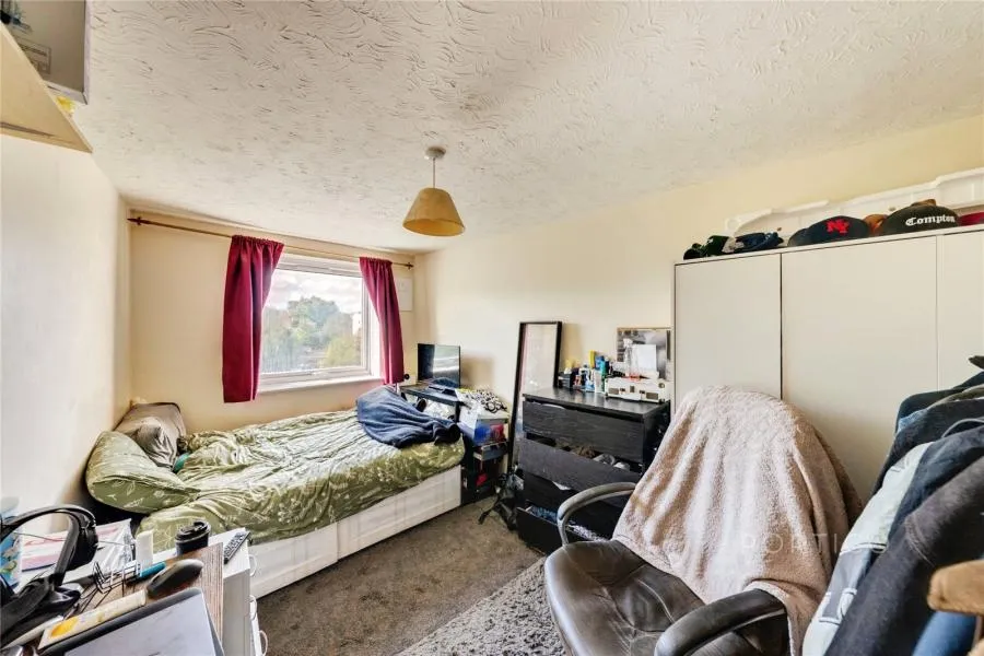Grimsby Grove, London, E16, photo 12