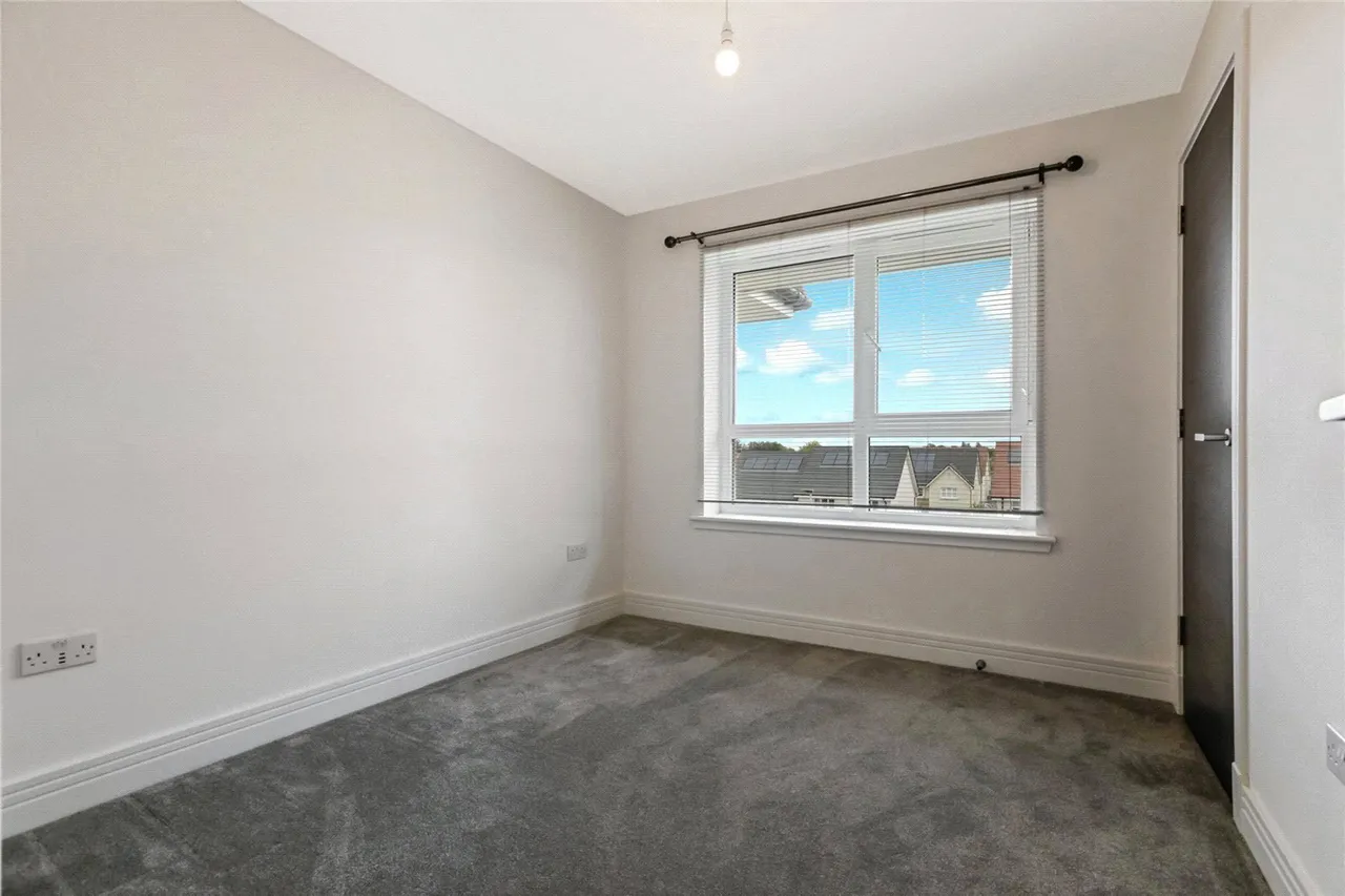 Earnshaw Lane, Jackton, G75, photo 17