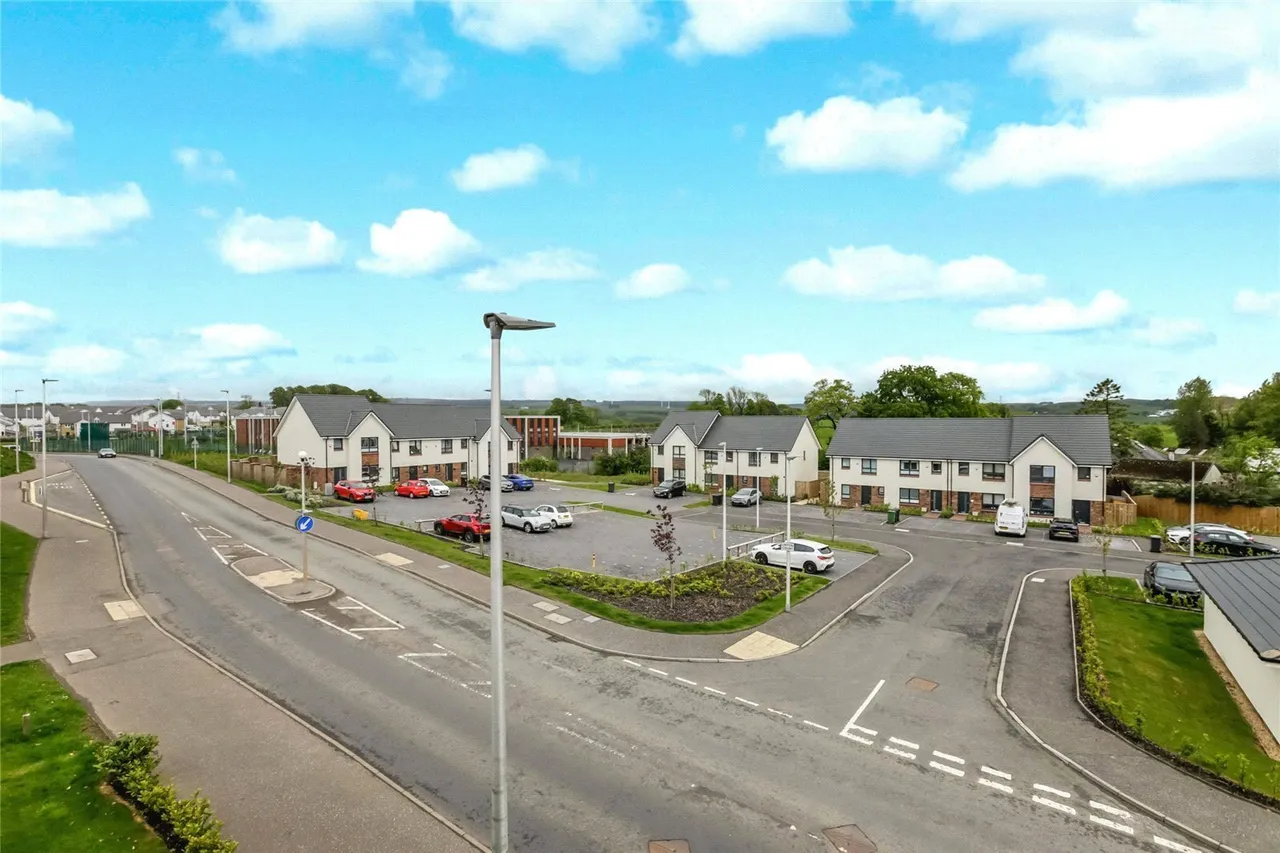Earnshaw Lane, Jackton, G75, photo 20