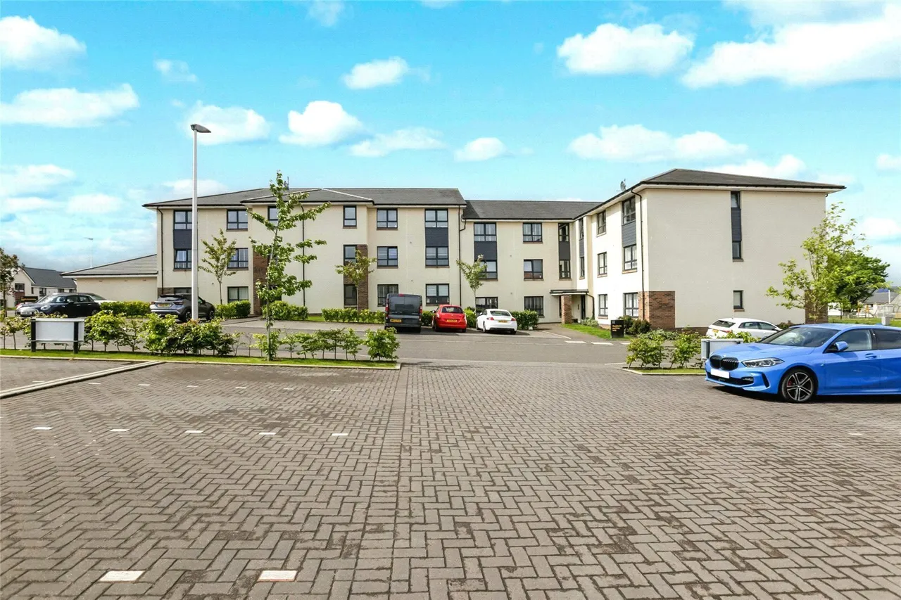 Earnshaw Lane, Jackton, G75, photo 21