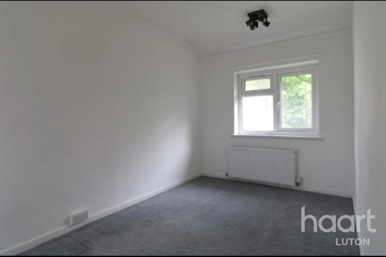 Hitchin Road, LU2, photo 6