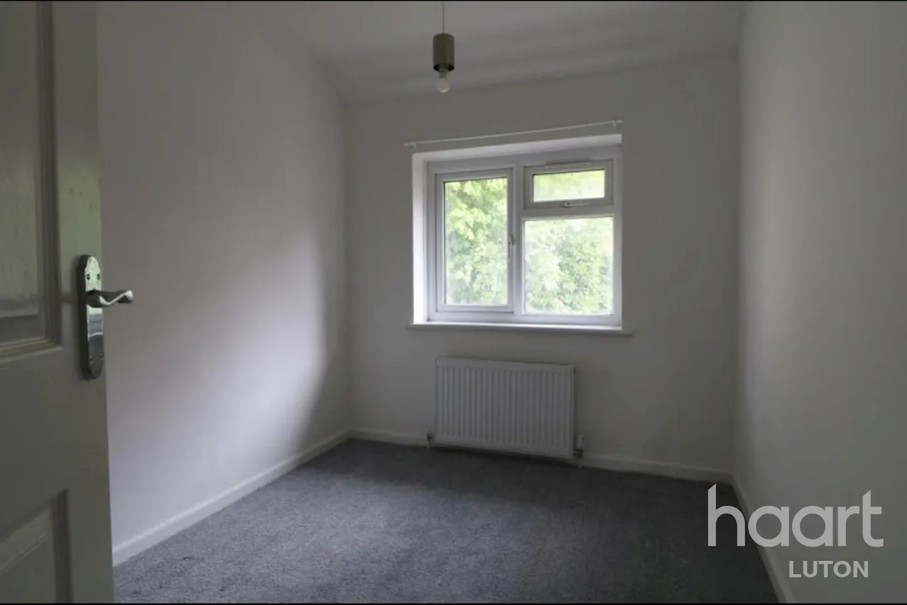 Hitchin Road, LU2, photo 4