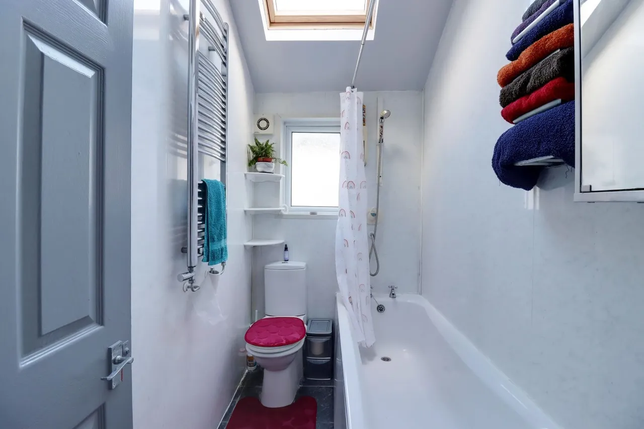 Mackworth Street, Bridgend, CF31, photo 9