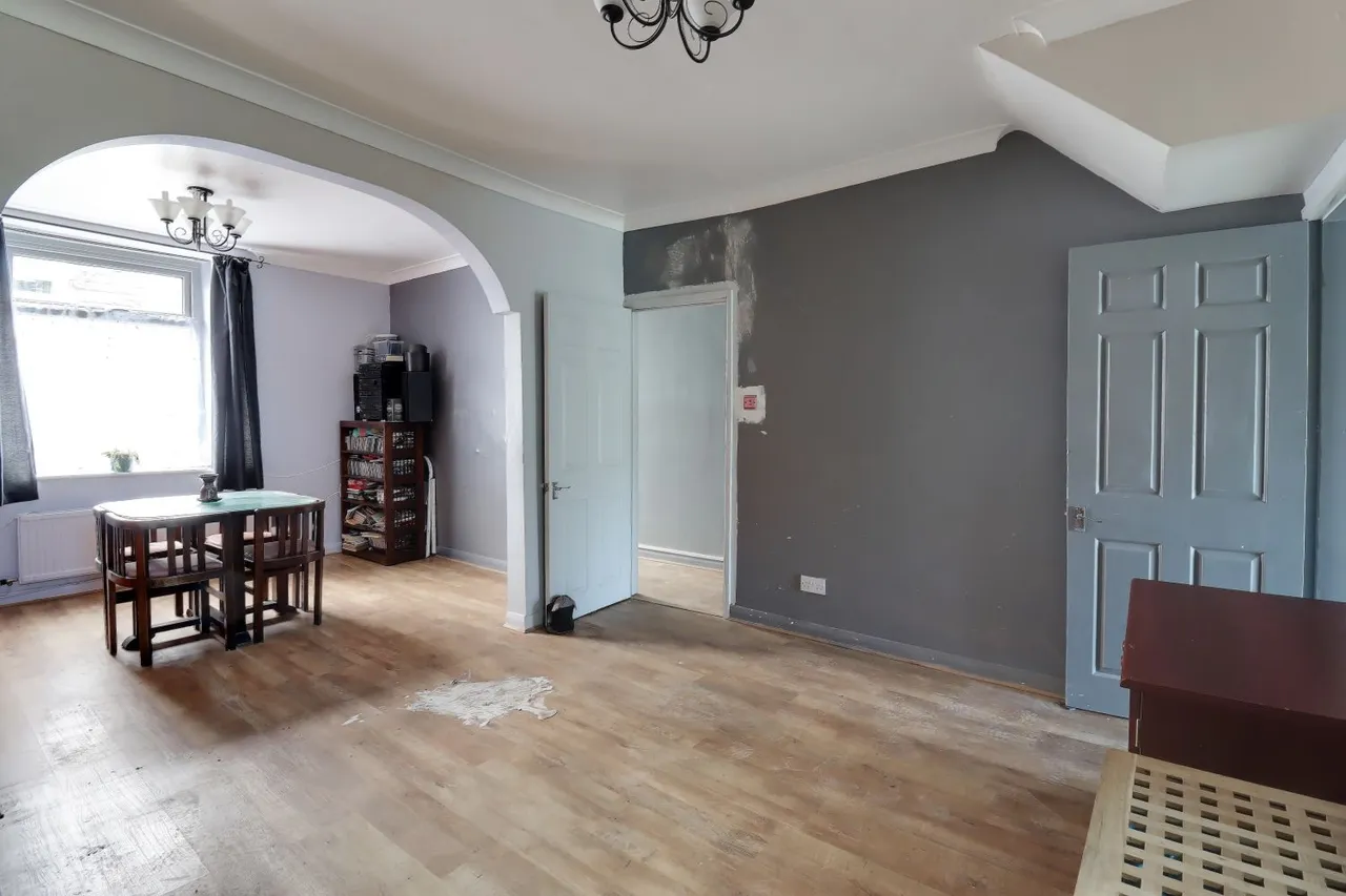 Mackworth Street, Bridgend, CF31, photo 3