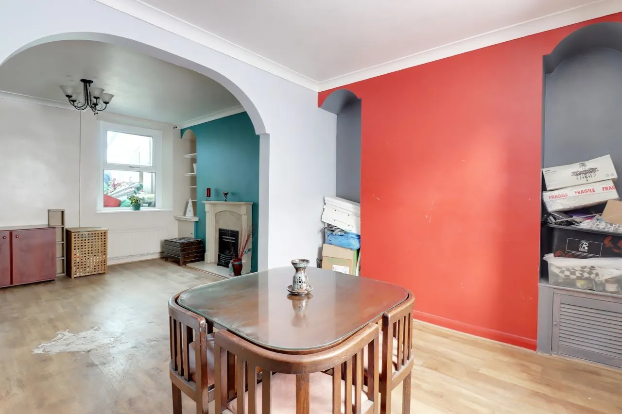 Mackworth Street, Bridgend, CF31, photo 4