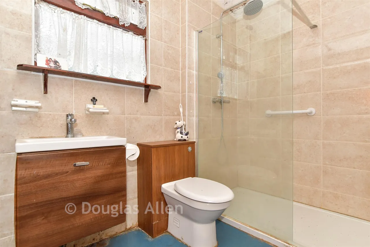 Branksome Avenue, Wickford, SS12, photo 16