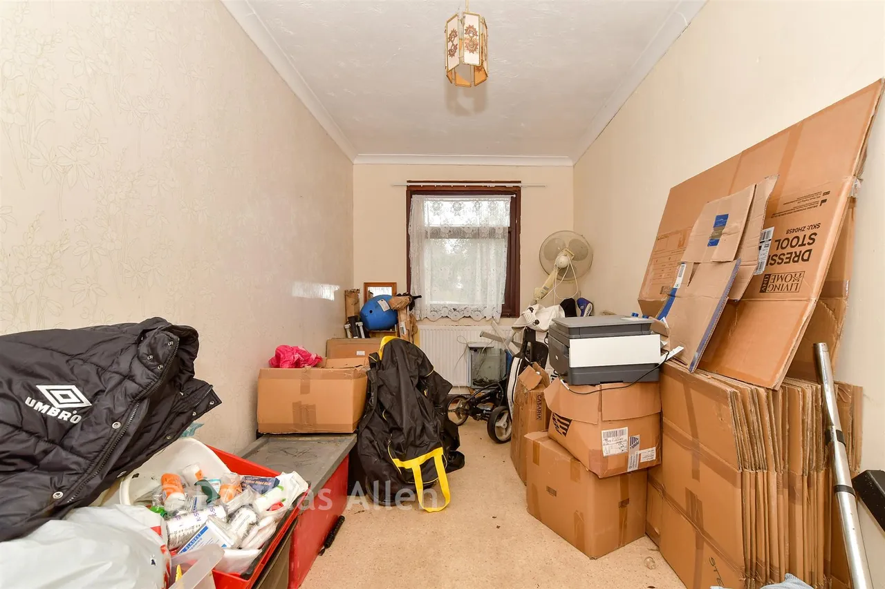 Branksome Avenue, Wickford, SS12, photo 10