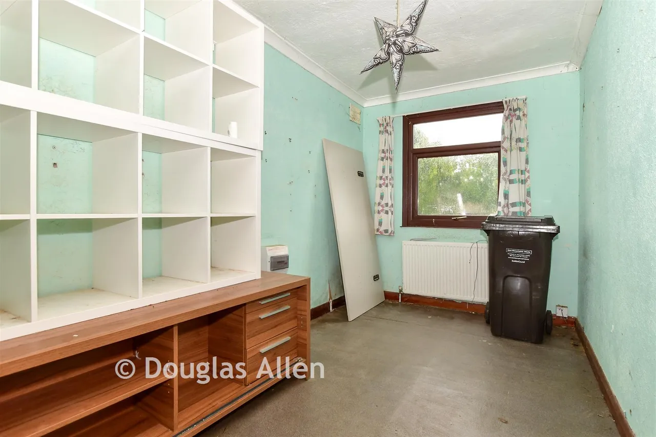 Branksome Avenue, Wickford, SS12, photo 13