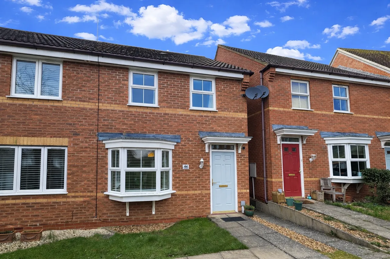 3 bed house for sale, Treefields, Buckingham