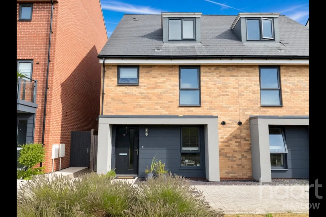 4 bed house for sale, Birch Walk, Harlow, CM17