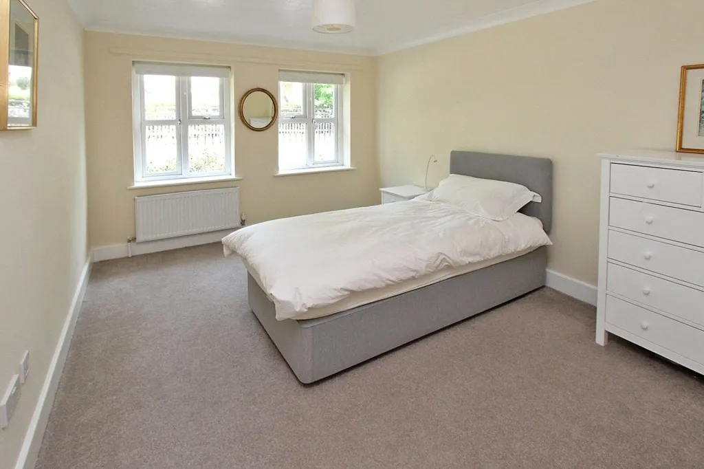 Brookley Road, Brockenhurst, photo 8