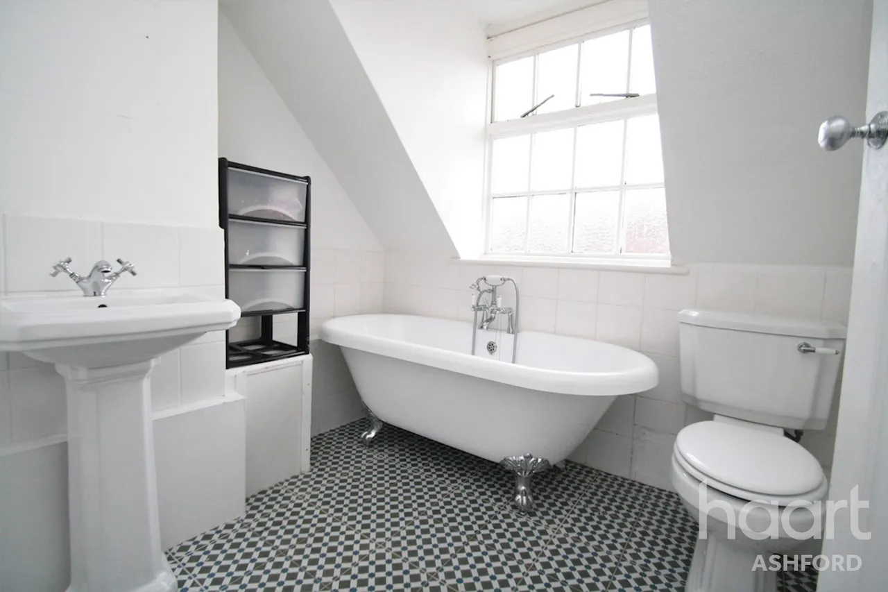 Second Avenue, Cliftonville, CT9, photo 14
