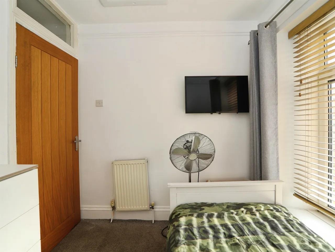 Llwynmadoc Street, Pontypridd, CF37, photo 17
