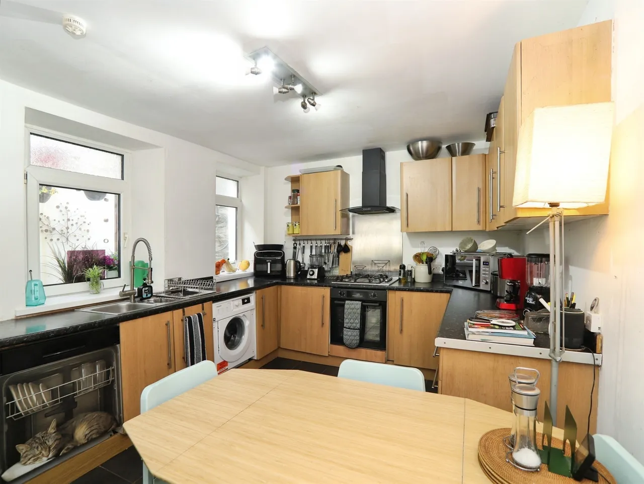 Llwynmadoc Street, Pontypridd, CF37, photo 13