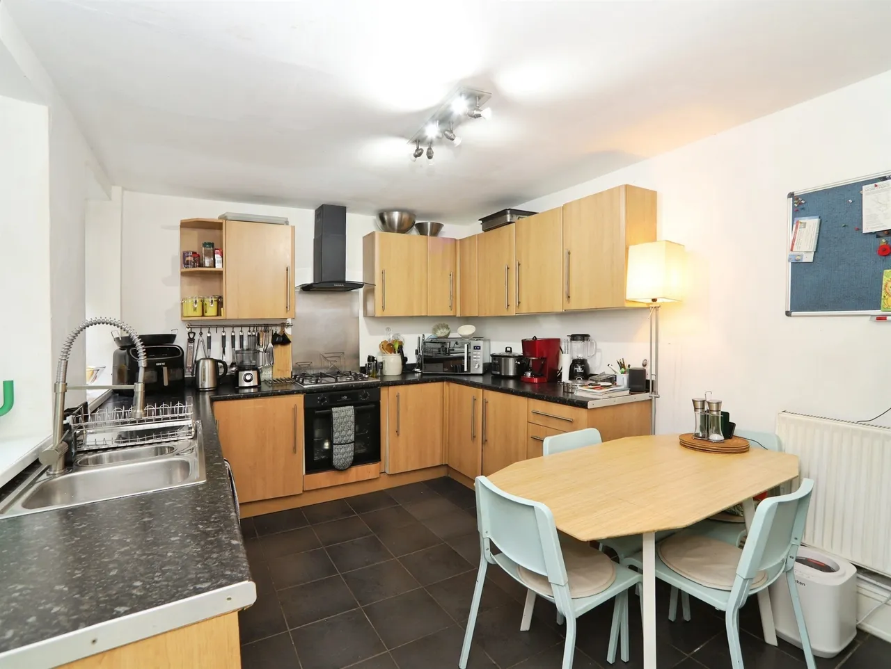 Llwynmadoc Street, Pontypridd, CF37, photo 12