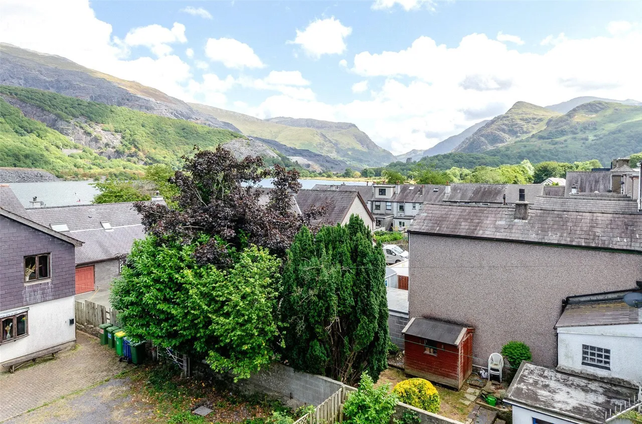 High Street, Llanberis, photo 26