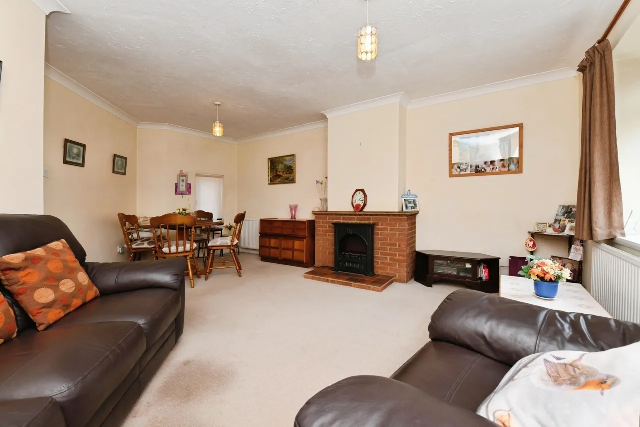 Rosecroft Close, Langdon Hills, Basildon, Essex, SS16, photo 5